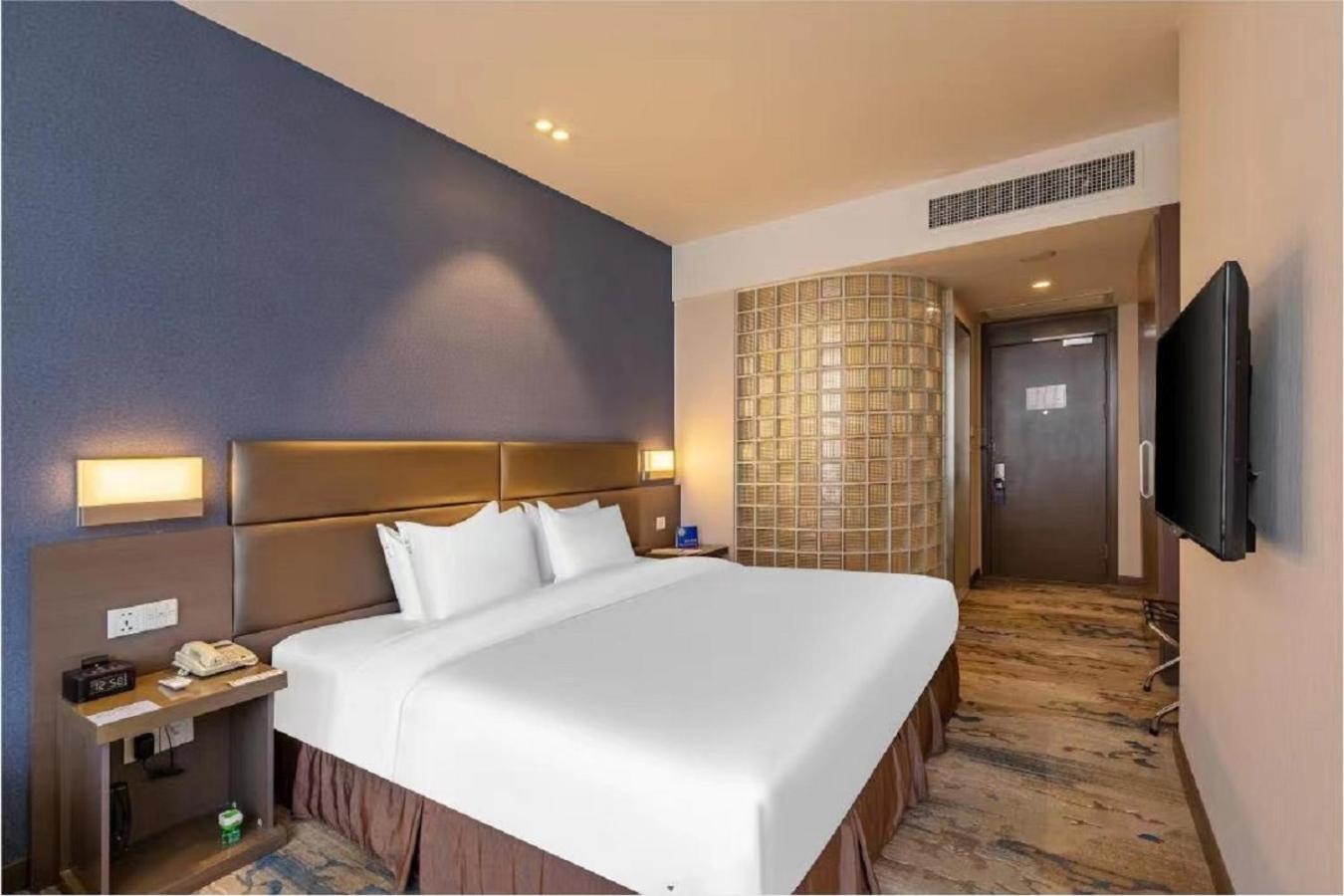Holiday Inn Express Shenyang North Station By Ihg Exteriér fotografie