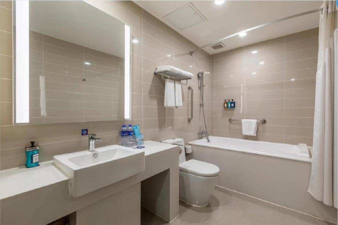 Holiday Inn Express Shenyang North Station By Ihg Exteriér fotografie