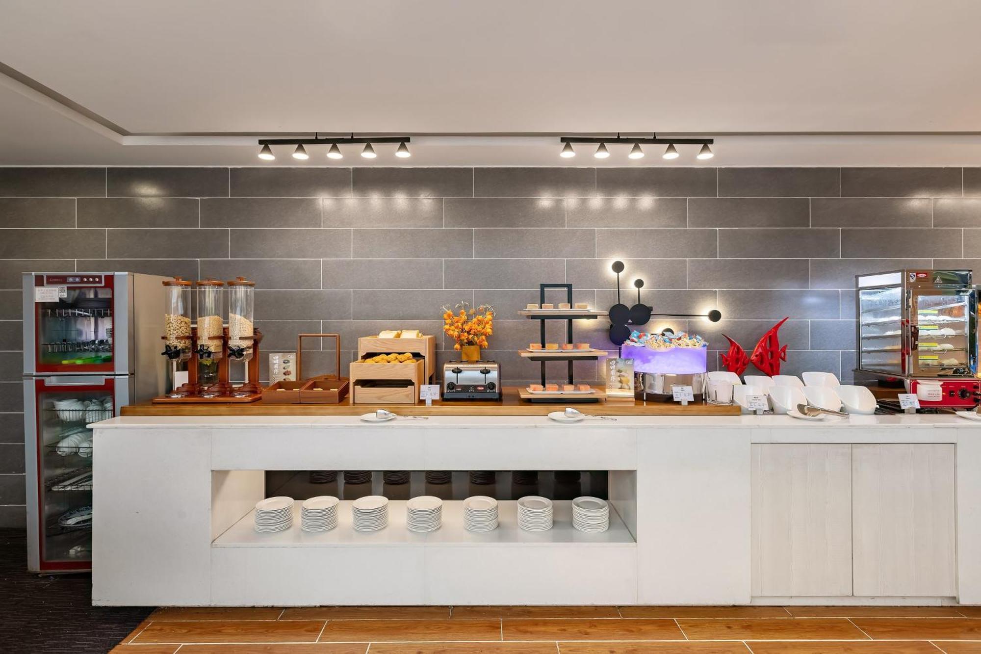 Holiday Inn Express Shenyang North Station By Ihg Exteriér fotografie